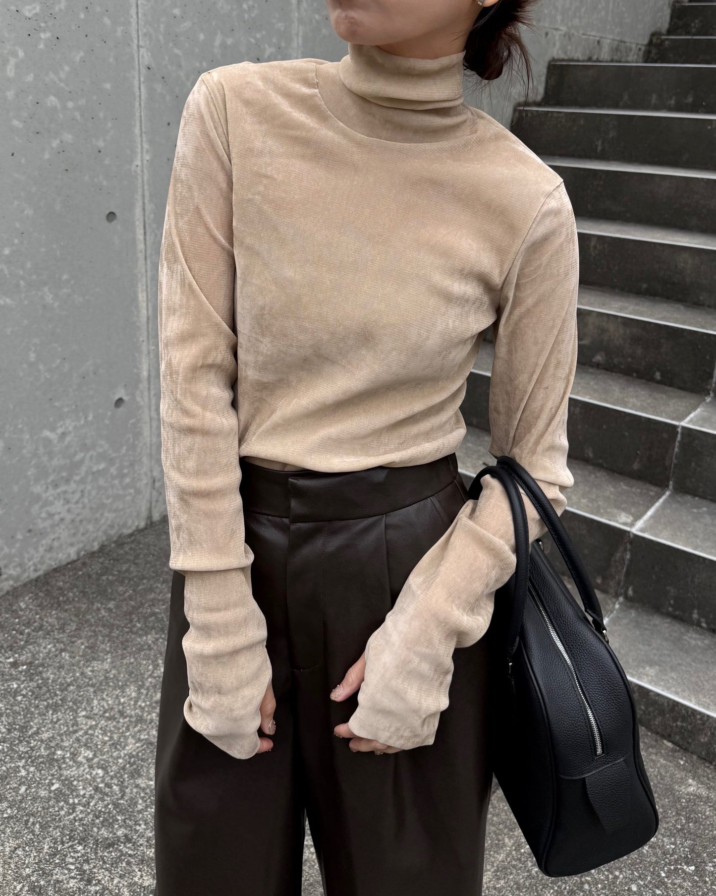 FLOCKED SHEER TURTLENECK 2224