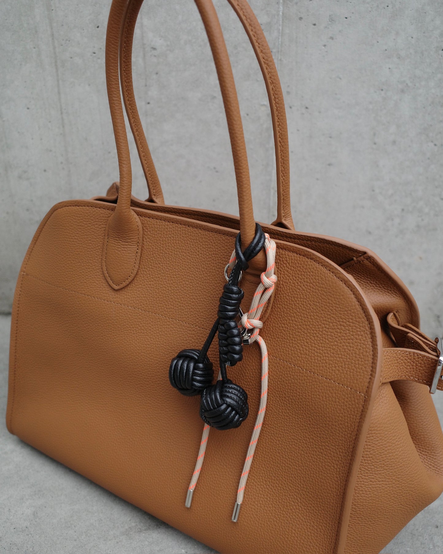 ツインオーブチャーム 2205