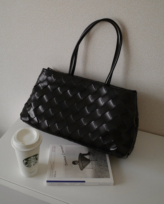 レザー編み込みショルダーバッグ 2139