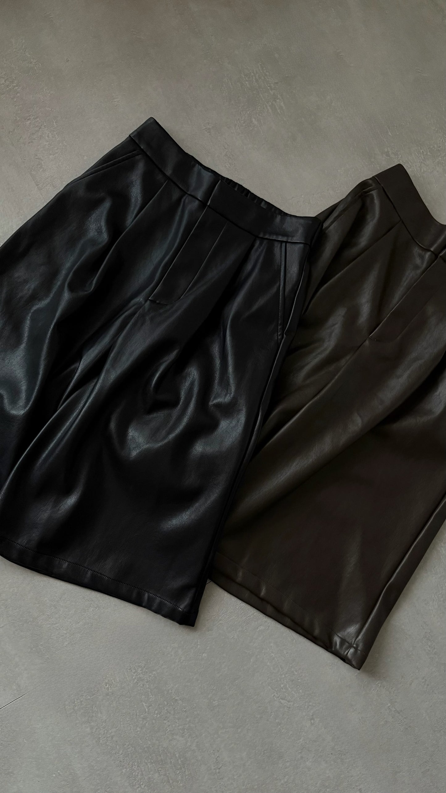 フェイクレザーガウチョパンツ 2225