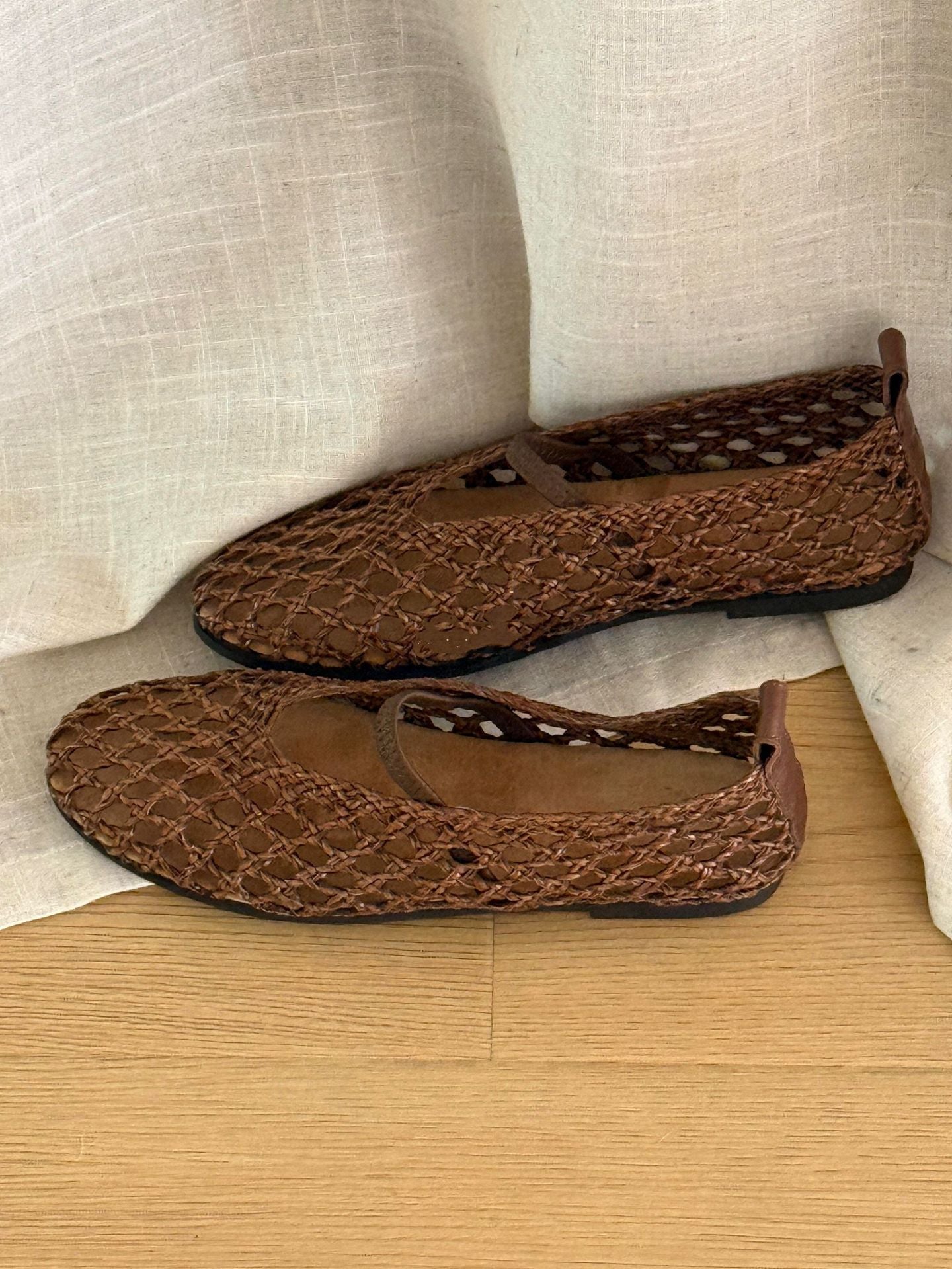 メッシュストラップフラットシューズ 2330