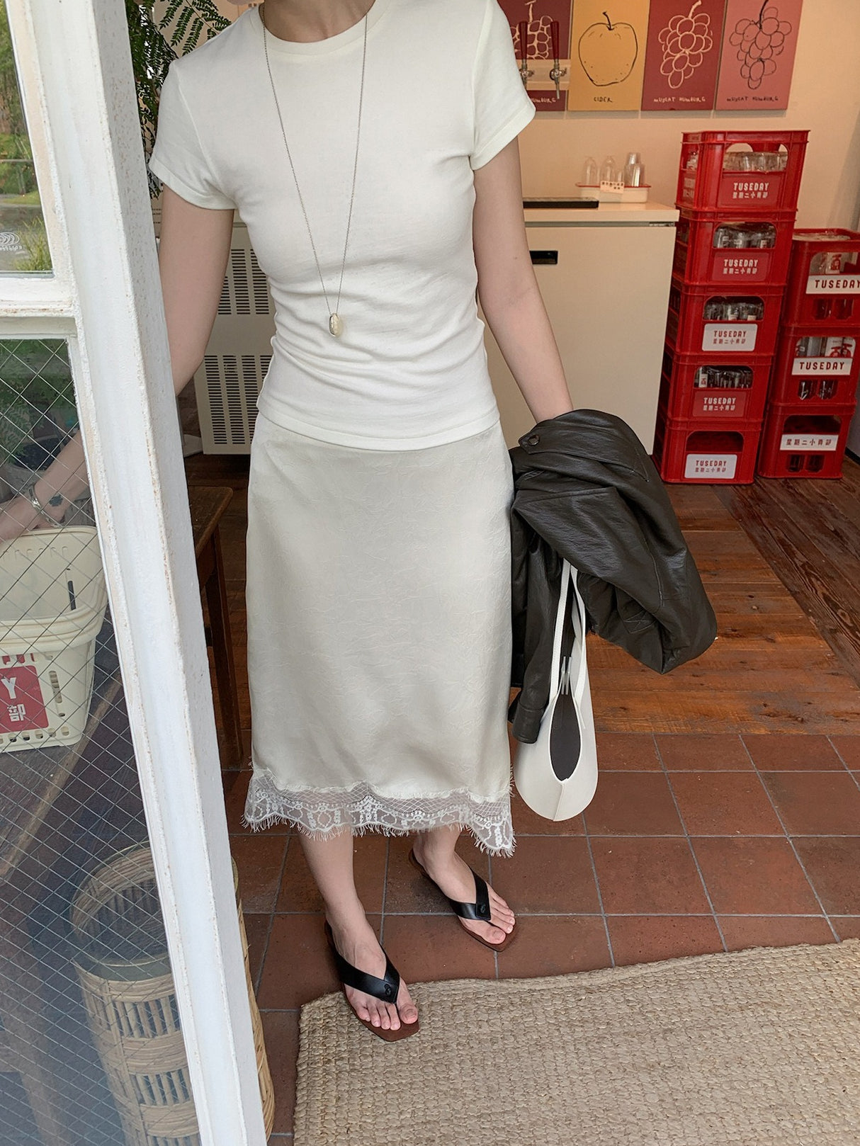 SILKY LACE FRENCH SKIRT 2452