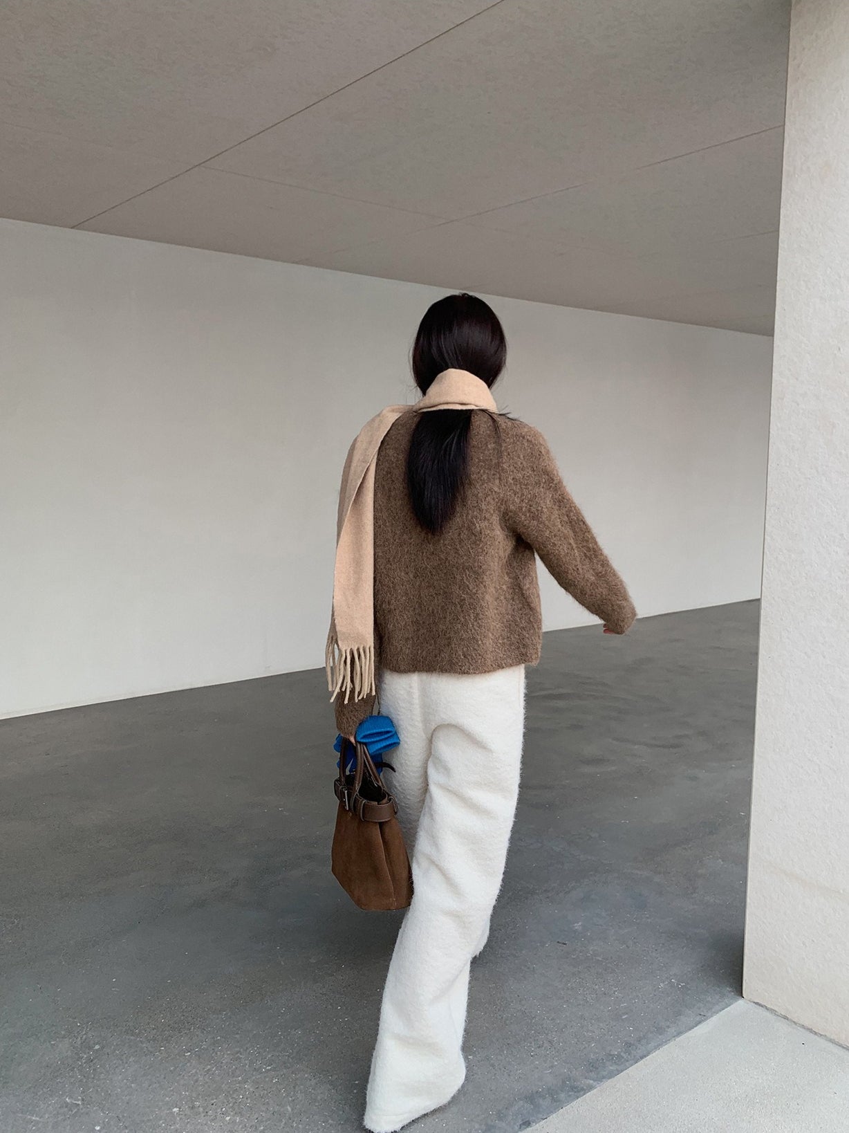 PRESSED WOOL PANTS 2520