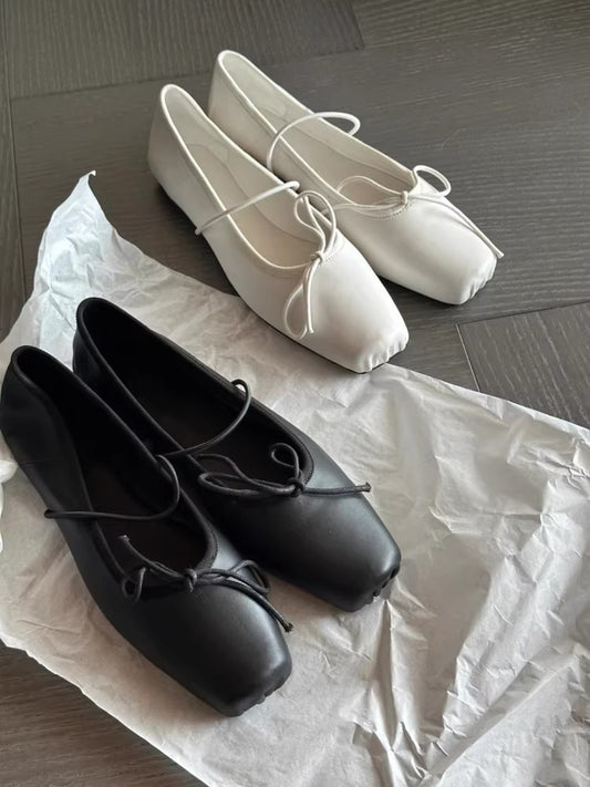 レザースクエアフラットシューズ 2323