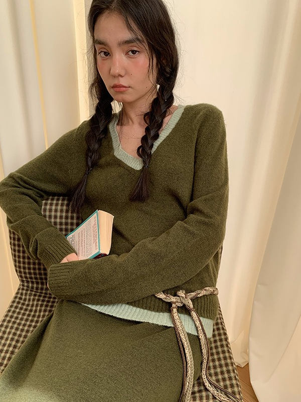 カラーブロックVネックニット 2213