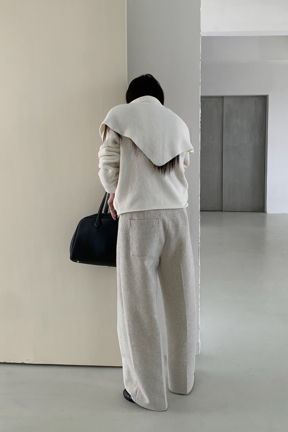 ストール付ラウンドネックカラーニット 2219