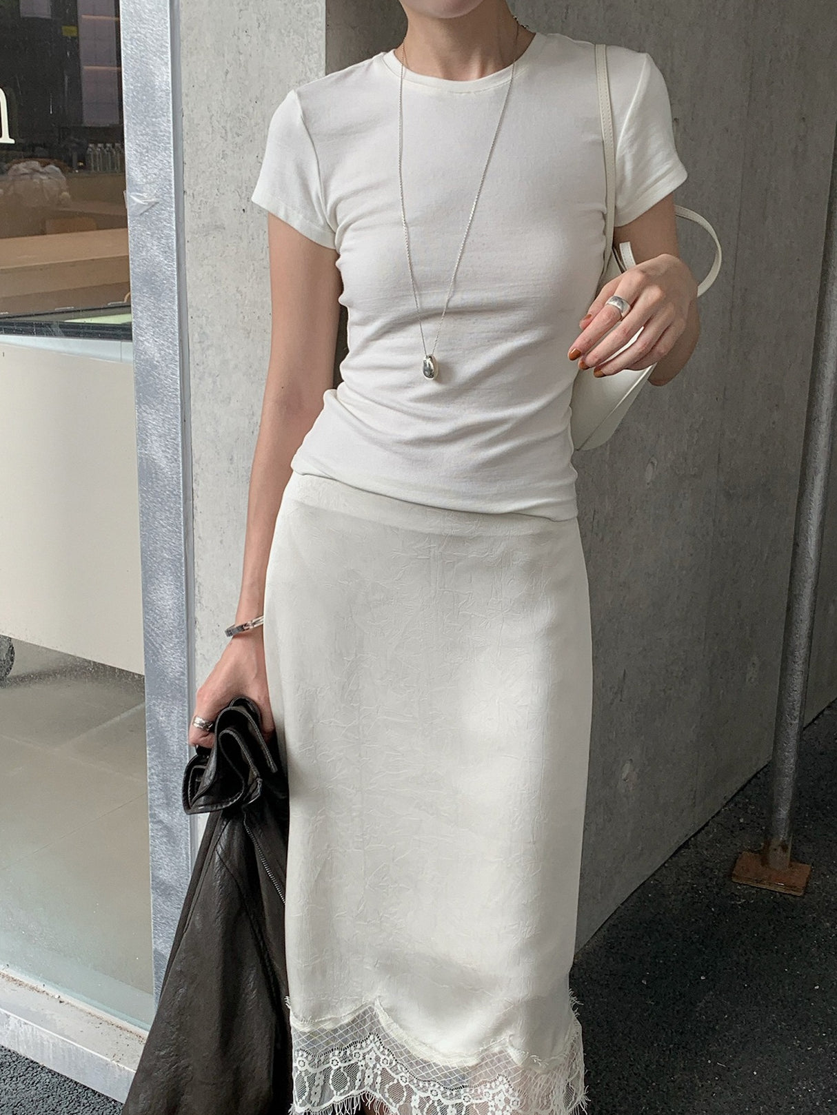 SILKY LACE FRENCH SKIRT 2452
