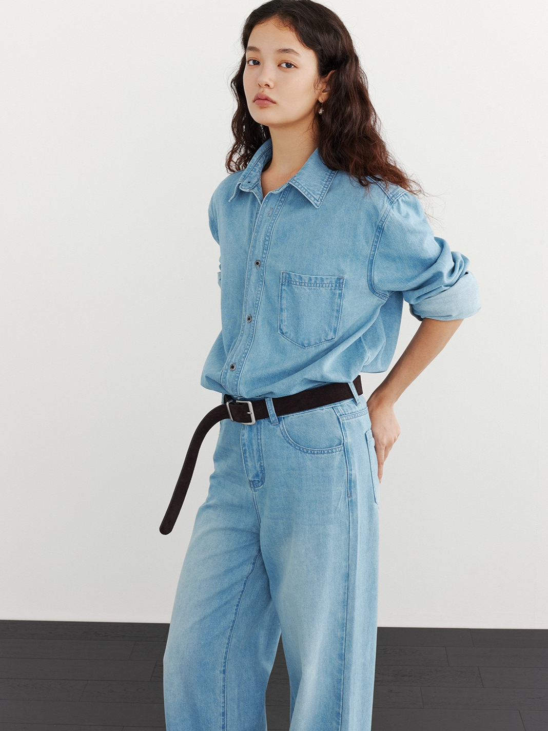 STRAIGHT SOFT-WASH DENIM 2134