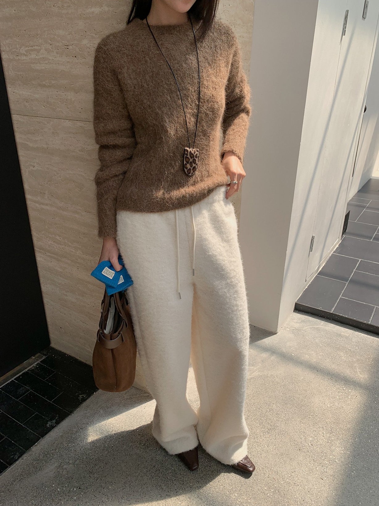 PRESSED WOOL PANTS 2520
