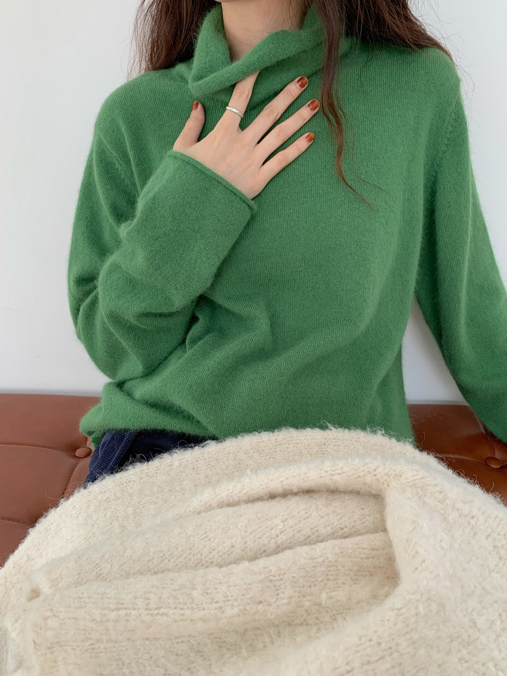 ルーズハイネックカラーニット 2200