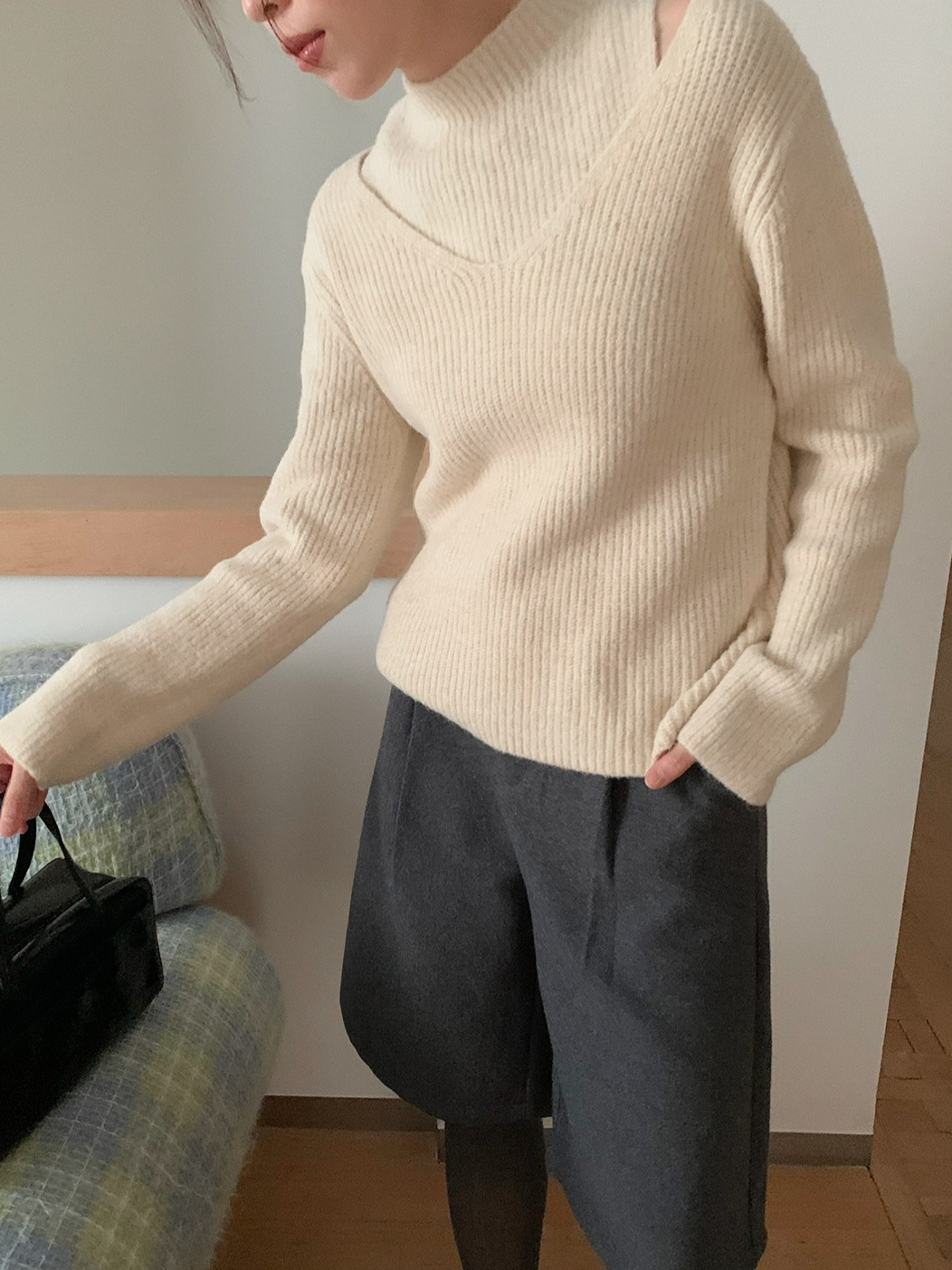 レイヤードプチハイネックニット 2210