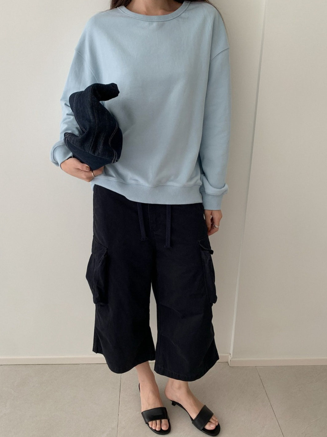 OPEN-BACK SWEATSHIRT 2446