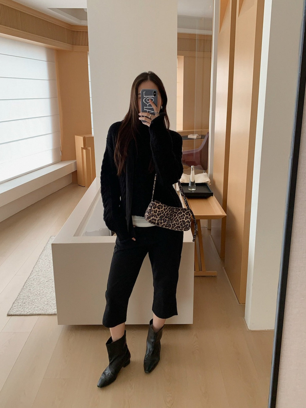 LAYERED LIKE CABLE KNIT 2500