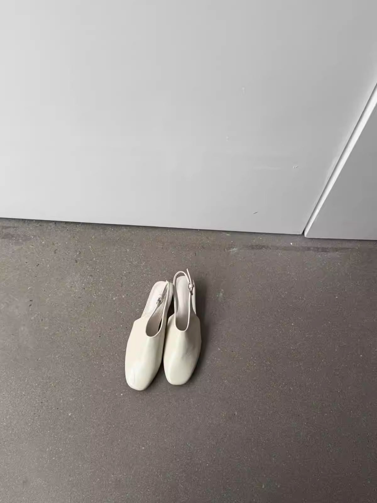 バックストラップフラットシューズ 2325