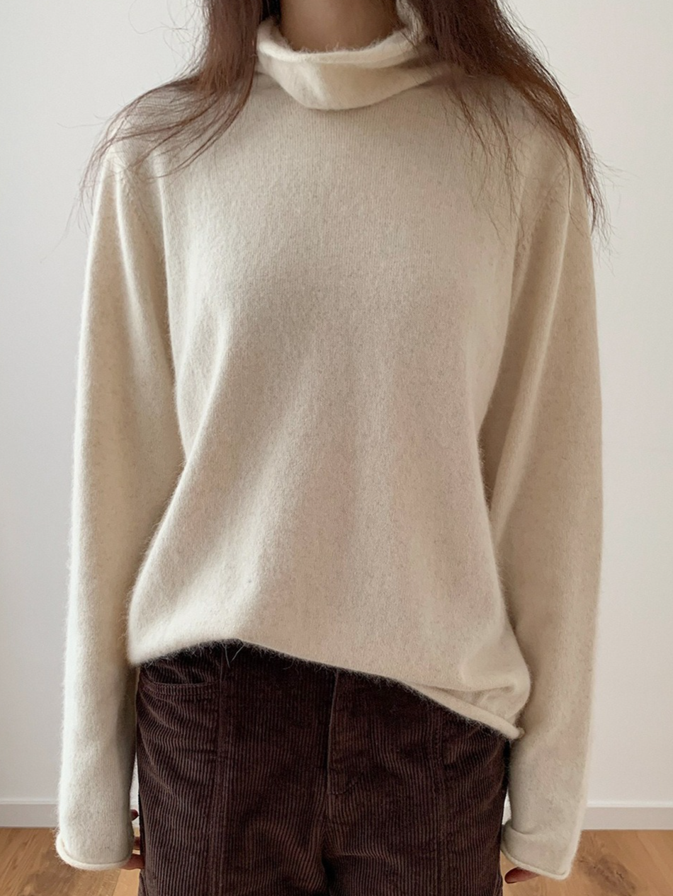 ルーズハイネックカラーニット 2200