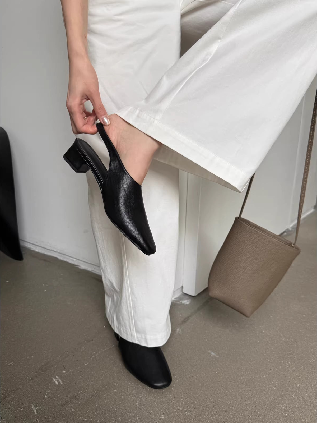 バックストラップフラットシューズ 2325